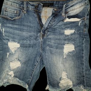 Risen size Medium shorts